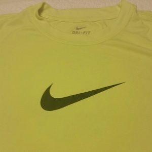 Nike dri-fit shirt🏋